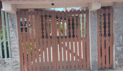 Casa com piscina em Itanhaém,  no bairro Chácara das Tâmaras.
