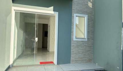 Sobrado Geminado a venda no bairro Floresta por R$ 375.000,00