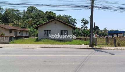 Terreno comercial  com 1.444 m² à venda no Jarivatuba Joinville por R$990.000,00