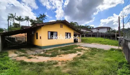 Terreno plano de 1.056m² na Rua Minas Gerais no bairro Nova Brasília em Joiinville/SC