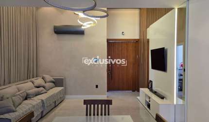 Casa plana mobiliada com 1 suíte + 2 quartos no bairro Iririú