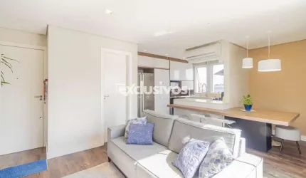 Excelente cobertura duplex mobiliada com 2 suítes mais 1 quarto à venda no bairro Santo Antônio em Joinville - SC por R$ 830.000,00.