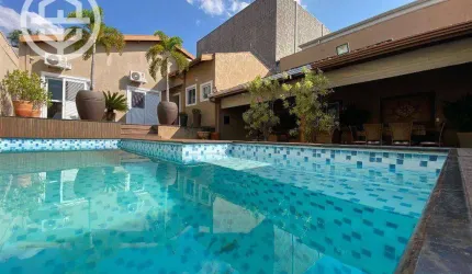 Casa com 3 dormitórios à venda, 440 m² por R$ 1.200.000,00 - Centro - Barretos/SP