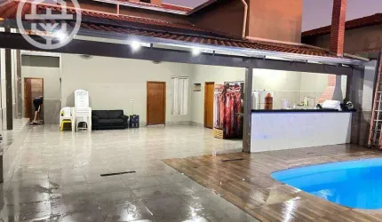 Casa de festas com 3 dormitórios à venda, 200 m² por R$ 475.000