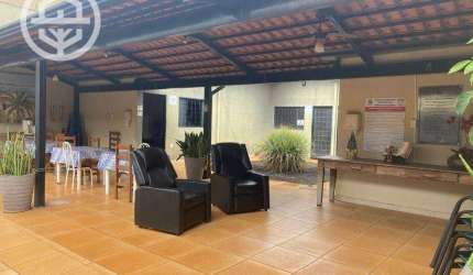 Casa com 4 dormitórios à venda, 257 m² por R$ 1.000.000,00 - Jardim Universitário - Barretos/SP