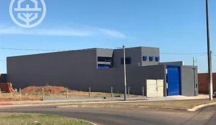 Barracão à venda com logística perfeita!