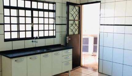 Casa com 3 dormitórios à venda, 127 m² por R$ 380.000,00 - Jardim Universitário - Barretos/SP