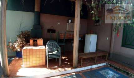 Casa com 9 dormitórios, 312 m² - venda por R$ 800.000,00 ou aluguel por R$ 3.000,00/mês - Centro - Barretos/SP