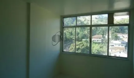 Ótimo quarto e sala com garagem, Icaraí!!!
