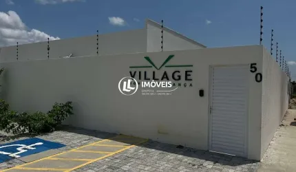 Casa à venda em condomínio fechado: tranquilidade e segurança para sua família.