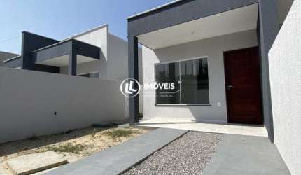 Linda casa de 2 quartos com suíte á venda em PARNAMIRIM-RN.