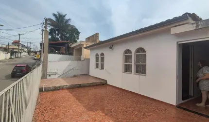 Casa com 3 quartos à venda na Guapiara, 91, Vila Jardini, Sorocaba por R$ 510.000