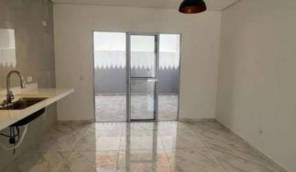 Casa com 2 quartos à venda na Maria Eugênia Pereira, 31, Jardim Itanguá, Sorocaba por R$ 375.000
