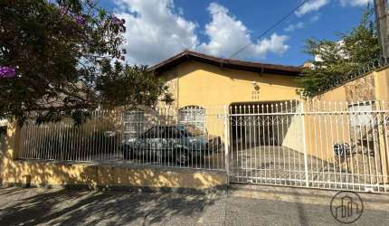 Casa com 4 quartos à venda na Rua Guido Mencacci, 241, Jardim Astro, Sorocaba por R$ 730.000