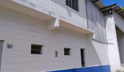 Barracão / Galpão / Depósito para alugar na Wika Ursula Wiegand, 139, Zona Industrial, Iperó por R$ 2.550