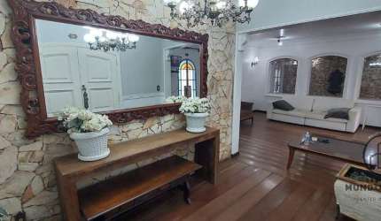 Casa com 3 quartos para alugar na Pereira da Silva, 1406, Jardim Santa Rosália, Sorocaba por R$ 10.000