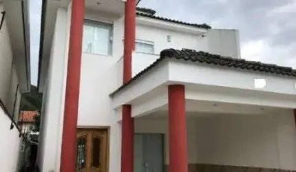 Casa com 3 quartos à venda na Rua Deputado José Luiz Erthal, Piratininga, Niterói, 180 m2 por R$ 865.000