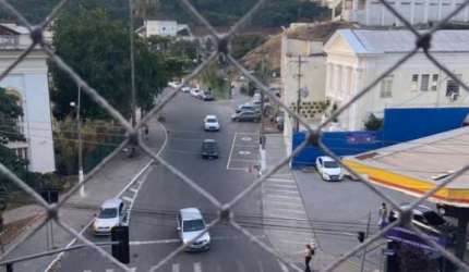 Apartamento com 2 quartos à venda na Rua Doutor Celestino, Centro, Niterói, 70 m2 por R$ 230.000