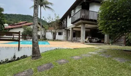 Casa em condomínio fechado com 3 quartos à venda na Condomínio Vale de Itaipu, Itaipu, Niterói, 701 m2 por R$ 2.200.000