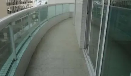 Apartamento de Luxo na Ponta da Praia, Santos-SP: 3 quartos, 3 suítes, 1 sala, 6 banheiros, 2 vagas de garagem, 150m².