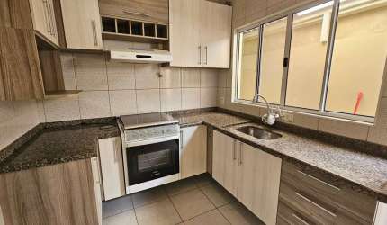 Casa térrea à venda, 122m - 3 Dorm. 2 Suites - R$ 549.500 - Cond. Horto II - Sorocaba SP