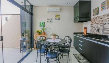 Casa à venda, 120m - 3 Dorm. 1 suíte - R$ 630.000 - Cond. Horto Vilagio - Sorocaba SP