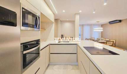 Casa com 3 dormitórios, sendo 1 suíte com hidromassagem à venda, 245 m² por R$ 2.000.000 - Velha - Blumenau/SC