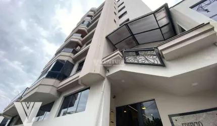 Apartamento com 3 dormitórios para alugar, 122 m² por R$ 5.650,00/mês - Ponta Aguda - Blumenau/SC