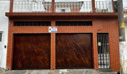 Casa tipo para venda com 3 quartos, 151m²