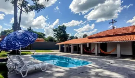 Casa tipo para venda com 3 quartos, sendo 3 suítes, 343m²