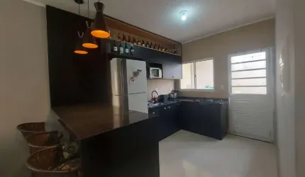 Casa em condomínio para venda com 2 quartos, 157.5m²