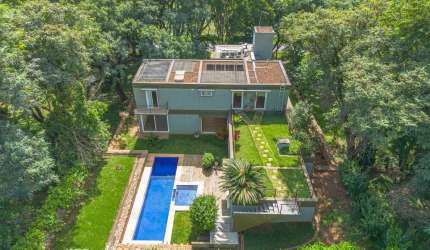 Casa no condomínio Condomínio Fazenda Serrazul para venda com 4 quartos, sendo 2 suítes, 520m²