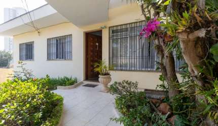 Casa tipo para venda com 3 quartos, sendo 1 suíte, 193m²