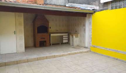 Sobrado para venda com 3 quartos, sendo 1 suíte, 118m²