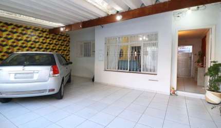 Casa tipo para venda com 3 quartos, sendo 1 suíte, 179m²