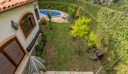 Casa tipo para venda com 4 quartos, sendo 2 suítes, 400m²