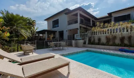 Casa no condomínio Condomínio Vista Alegre para venda com 5 quartos, sendo 5 suítes, 577m²