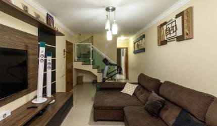 Sobrado para venda com 3 quartos, sendo 1 suíte, 114m²