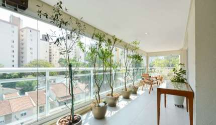 Apartamento tipo para venda com 4 quartos, sendo 3 suítes, 200m²