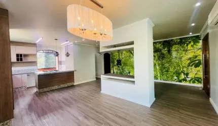 Sobrado para venda com 2 quartos, sendo 1 suíte, 309m²