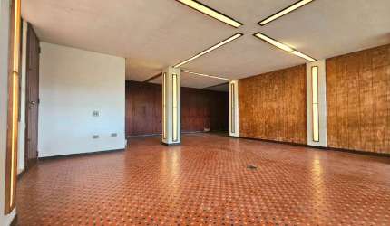 Casa tipo para venda com 4 quartos, sendo 1 suíte, 310m²