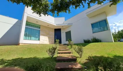 Casa no condomínio Condomínio do Bosque I para venda com 4 quartos, sendo 2 suítes, 350m²