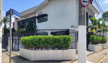 Casa comercial para venda, 181m²