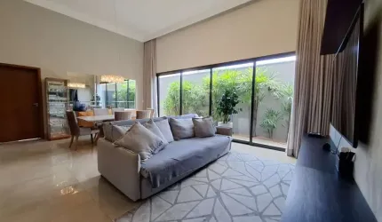 Casa no condomínio CONDOMINIO TERRAS DE SIENA para venda com 3 quartos, sendo 3 suítes, 250m²