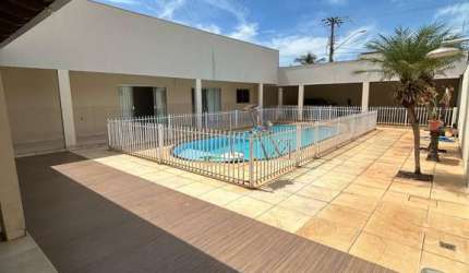 Casa tipo para venda com 5 quartos, sendo 5 suítes, 300m²