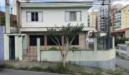 Sobrado para venda com 4 quartos, sendo 1 suíte, 374m²