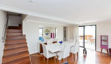 Cobertura para venda com 5 quartos, sendo 3 suítes, 202m²