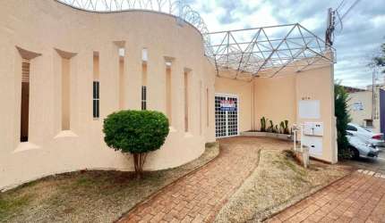 Casa comercial para venda, 180m²