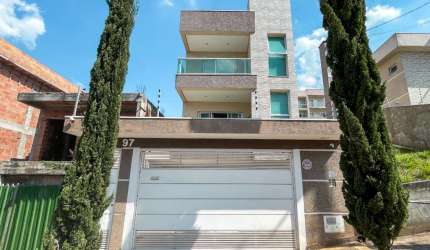 Sobrado para venda com 3 quartos, sendo 1 suíte, 243m²