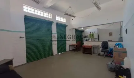 Prédio à venda na Vila Moinho Velho, São Paulo , 211 m2 por R$ 990.000